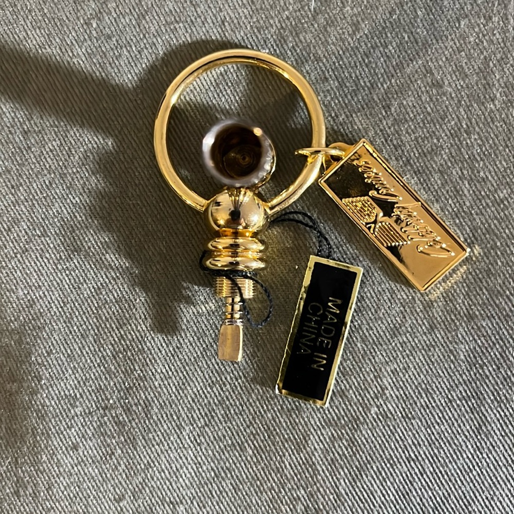Celebrity cruise gold, and silver keychain - Picture 3 of 3